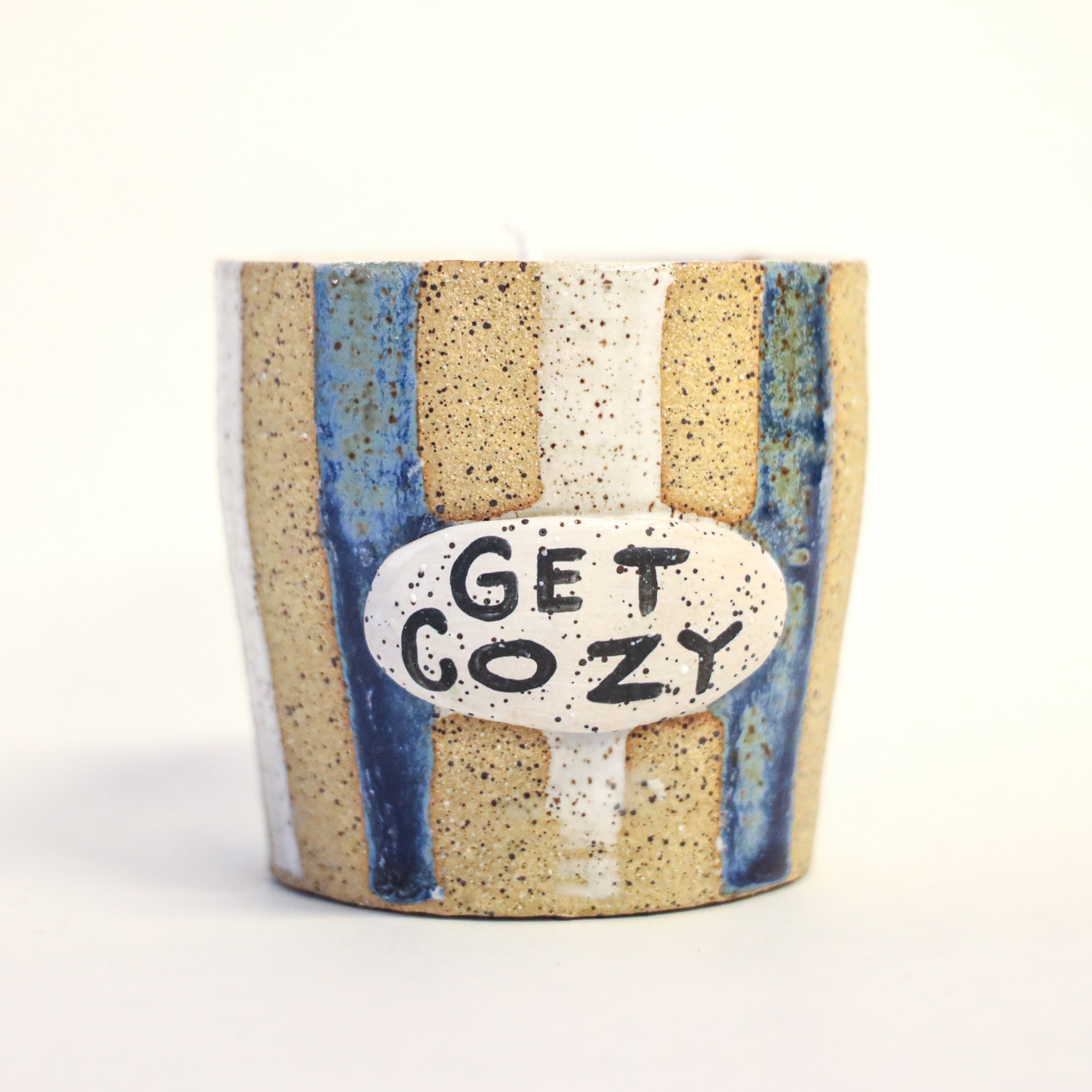 "Get Cozy" linen scented candle
