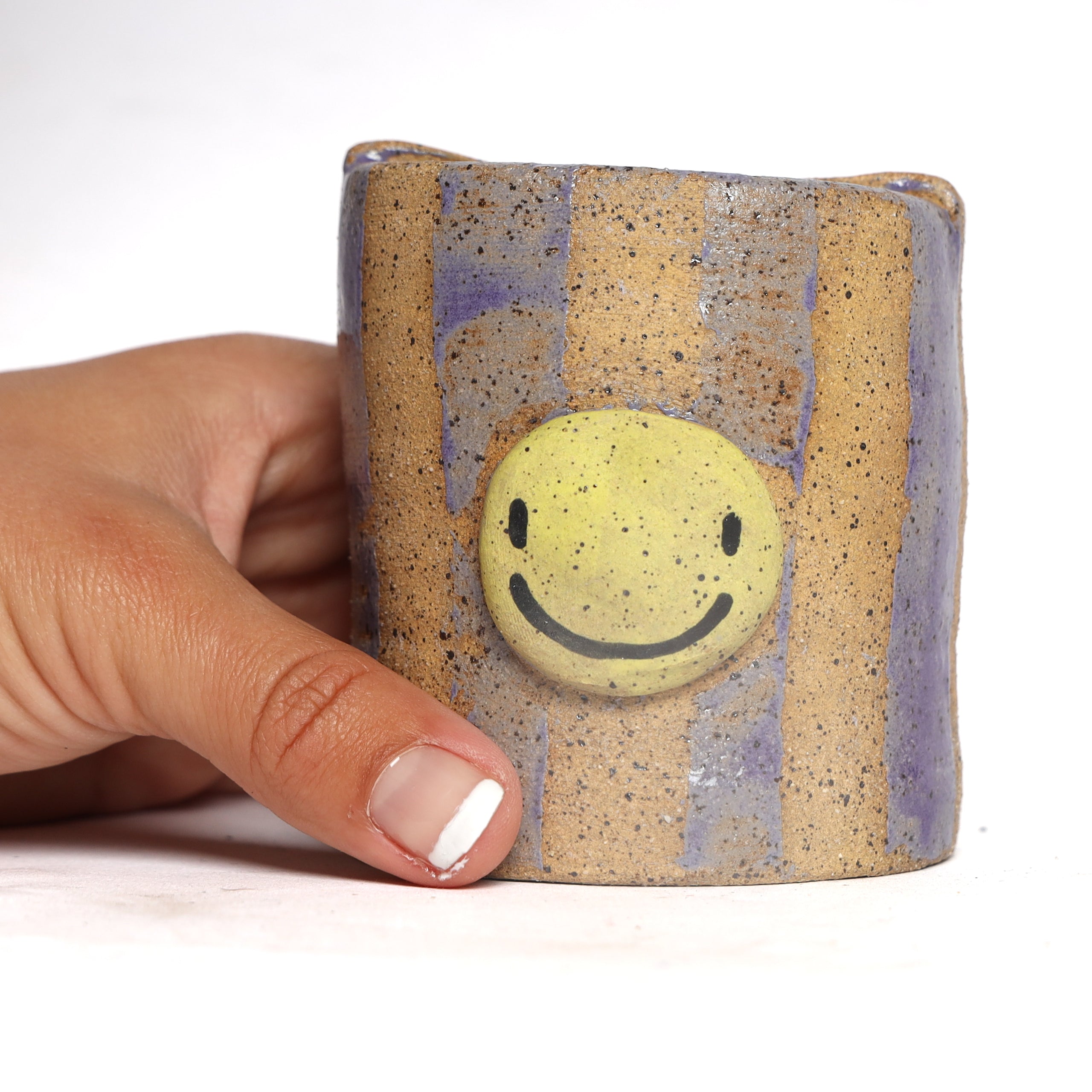 PATCHY PURPLE SMILEY TRAVEL CUP