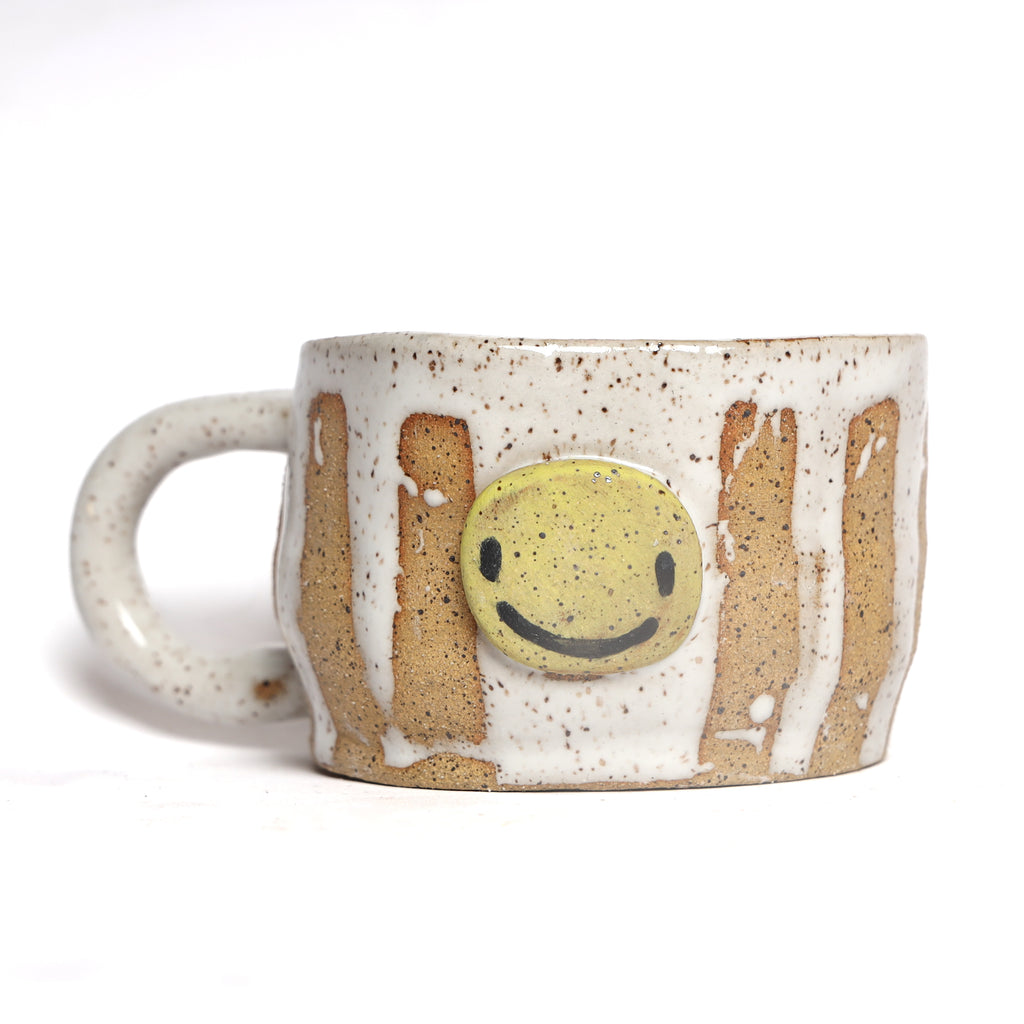 STRIPPED SMILEY MUG